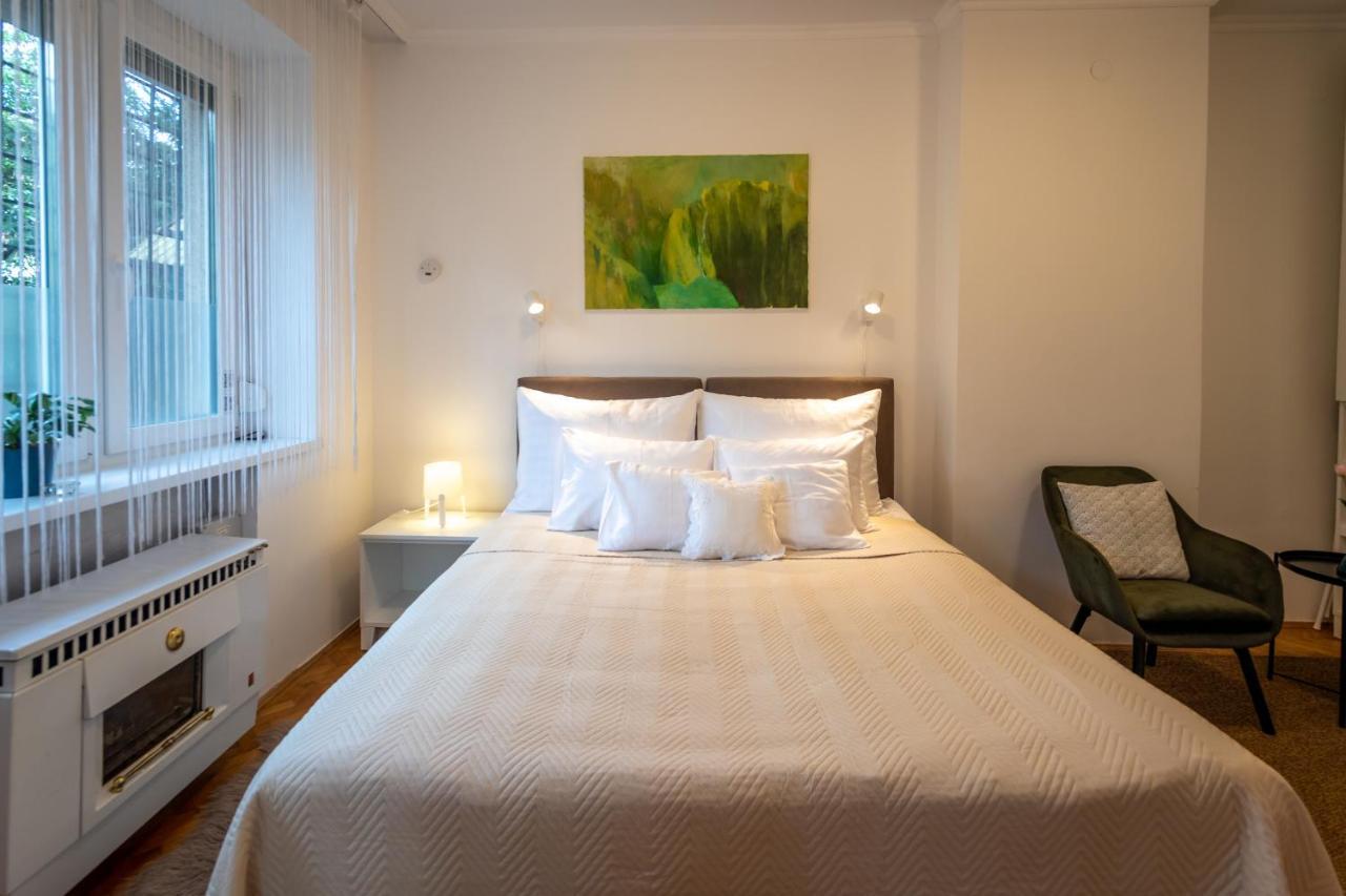 Sunbird Apartman Budapest Bagian luar foto